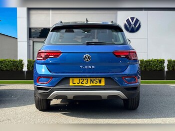 Used Volkswagen T-Roc 2023 for sale - 75593828: Photo