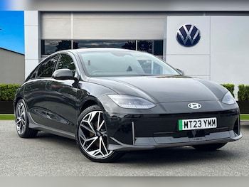 2023 - 77.4kWh Premium Auto 4dr