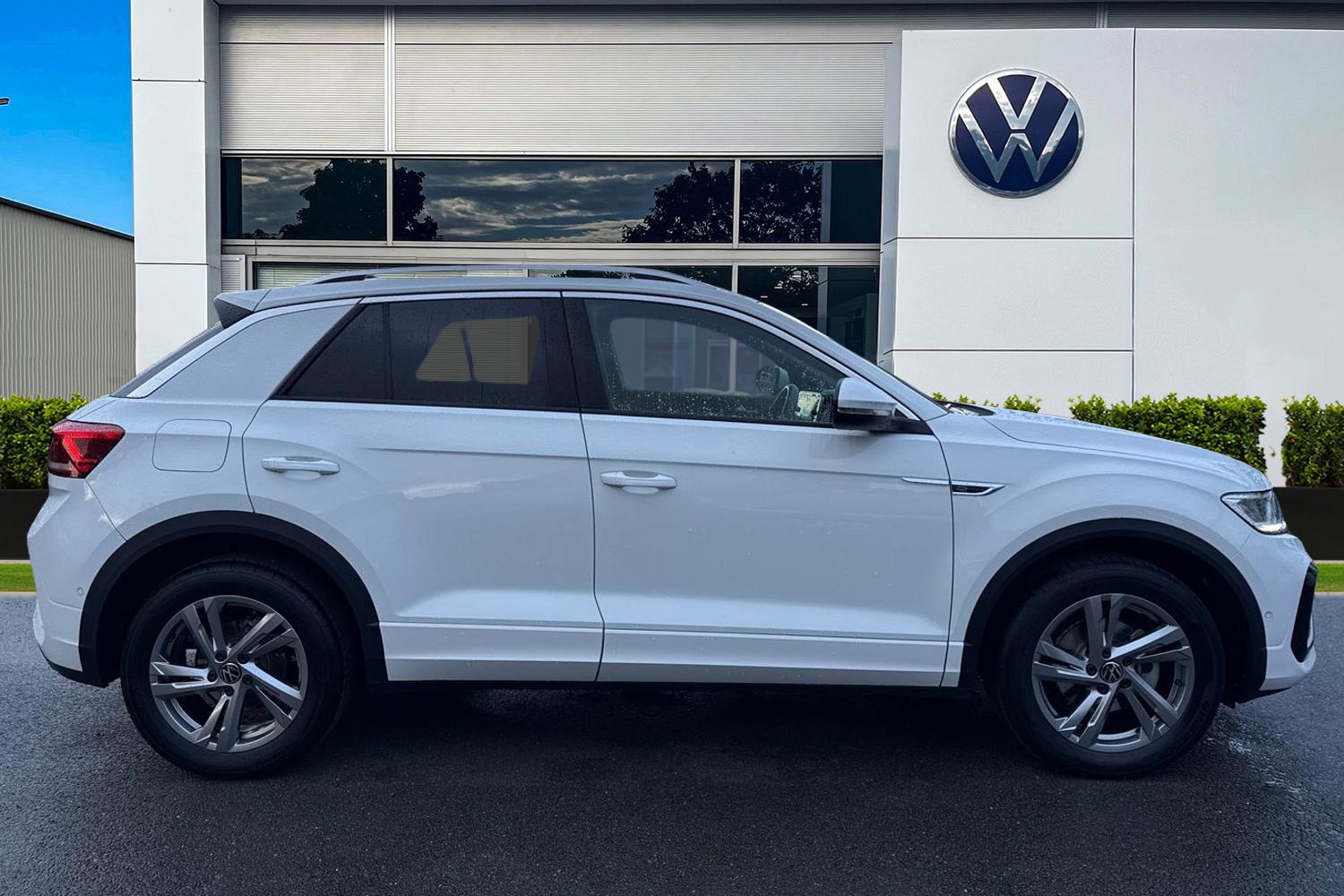 Used Volkswagen T-Roc 2024 for sale - 76374723: Photo 3