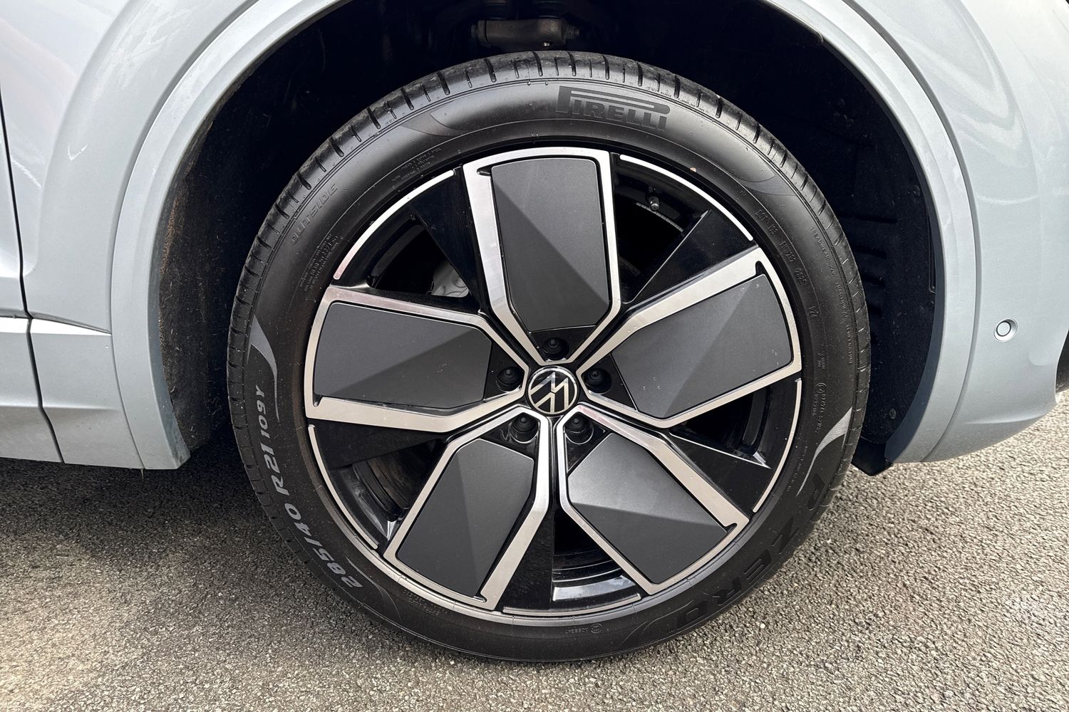 Used Volkswagen Touareg 2025 for sale - 77615849: Photo 10