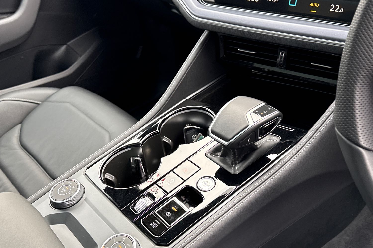 Used Volkswagen Touareg 2025 for sale - 77615849: Photo 23