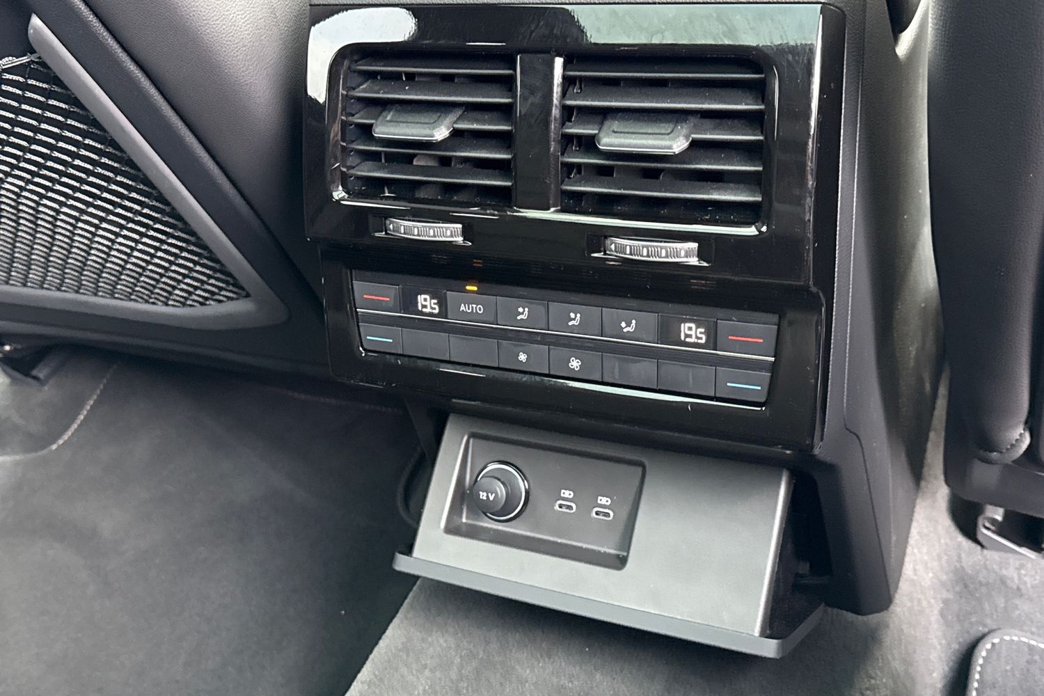 Used Volkswagen Touareg 2025 for sale - 77615849: Photo 43