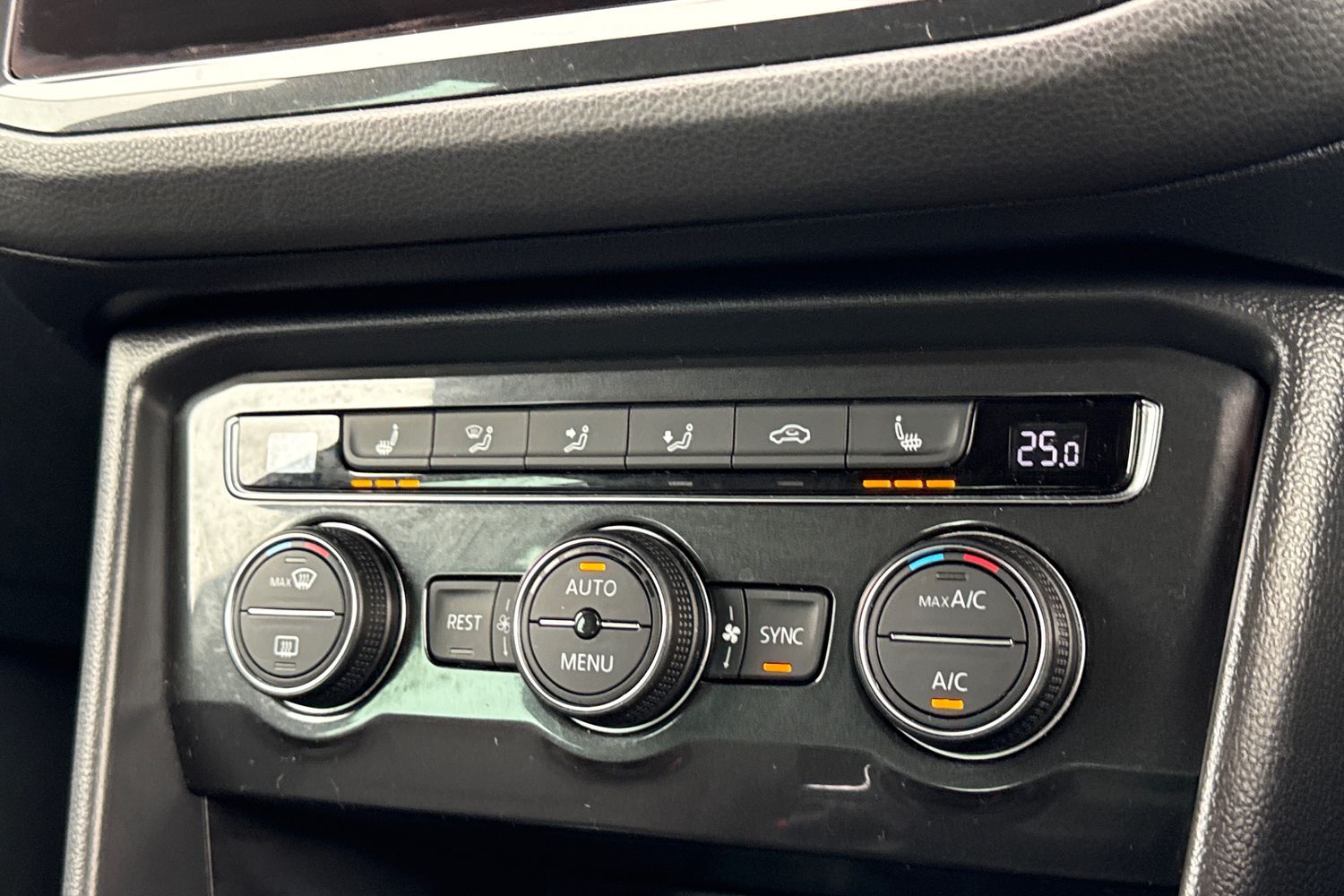 Used Volkswagen Tiguan 2017 for sale - 76368626: Photo 33