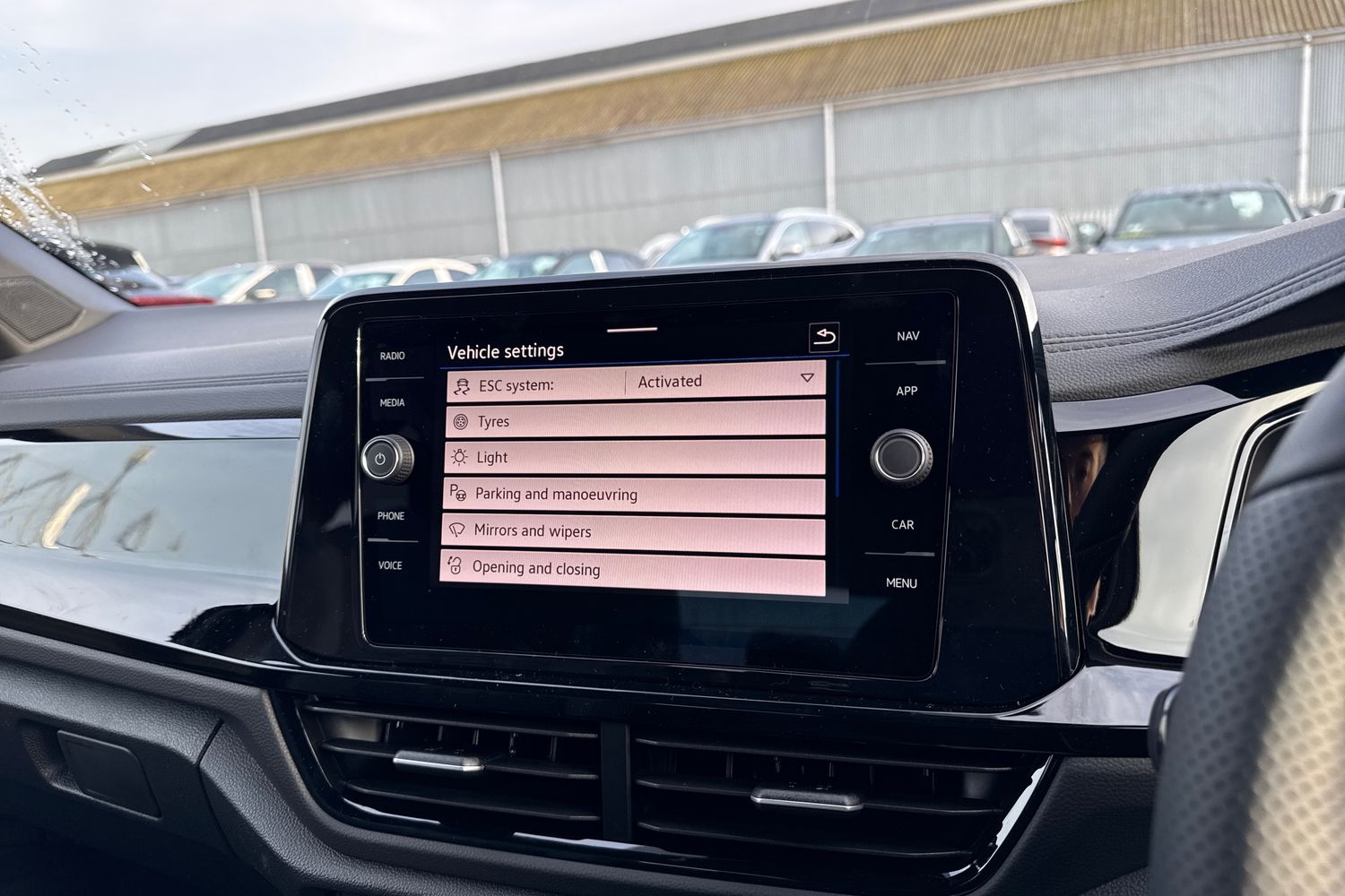 Used Volkswagen T-Roc 2026 for sale - 77943709: Photo 47