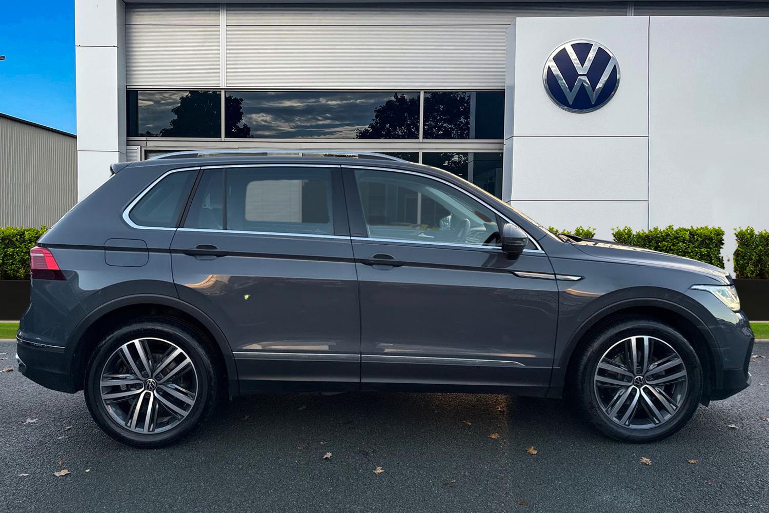 Used Volkswagen Tiguan 2023 for sale - 76746288: Photo 3