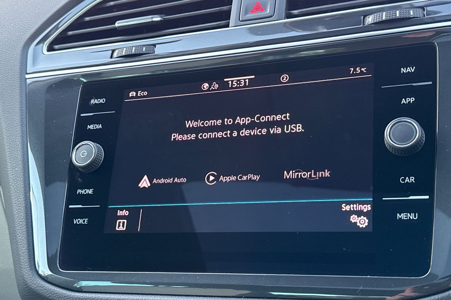 Used Volkswagen Tiguan 2023 for sale - 76746288: Photo 31