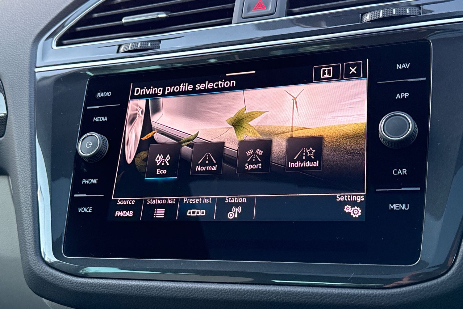 Used Volkswagen Tiguan 2023 for sale - 76746288: Photo 33