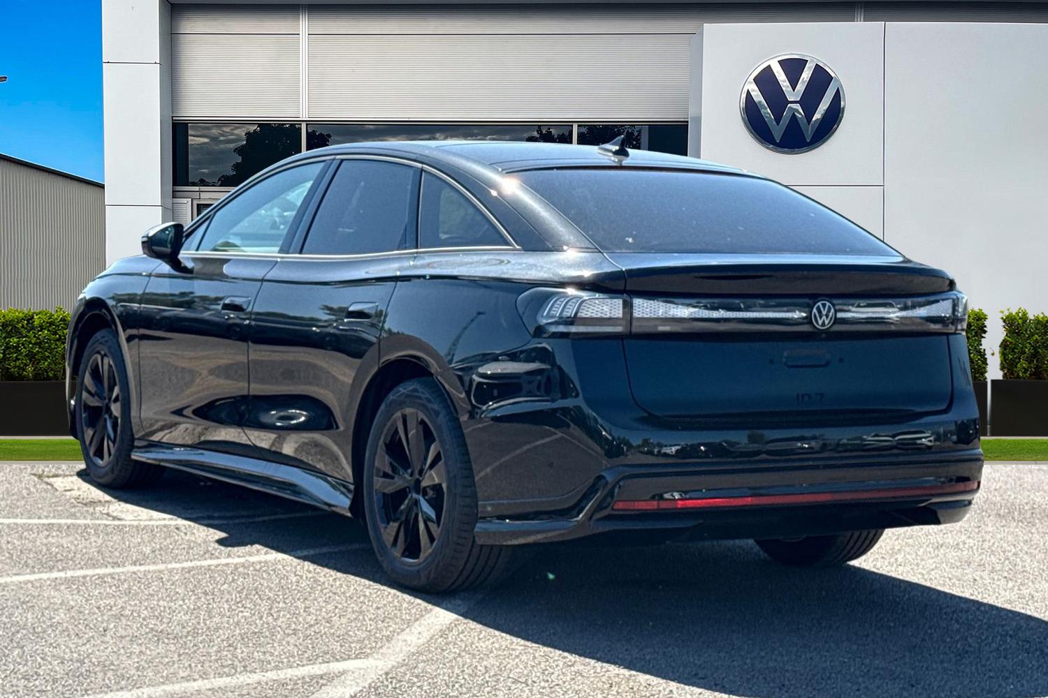 Used Volkswagen ID.7 2025 for sale - 76421445: Photo 2