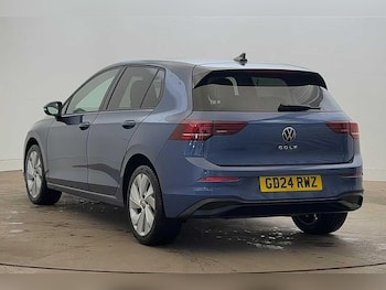 Used Volkswagen Golf 2024 for sale - 76469281: Photo