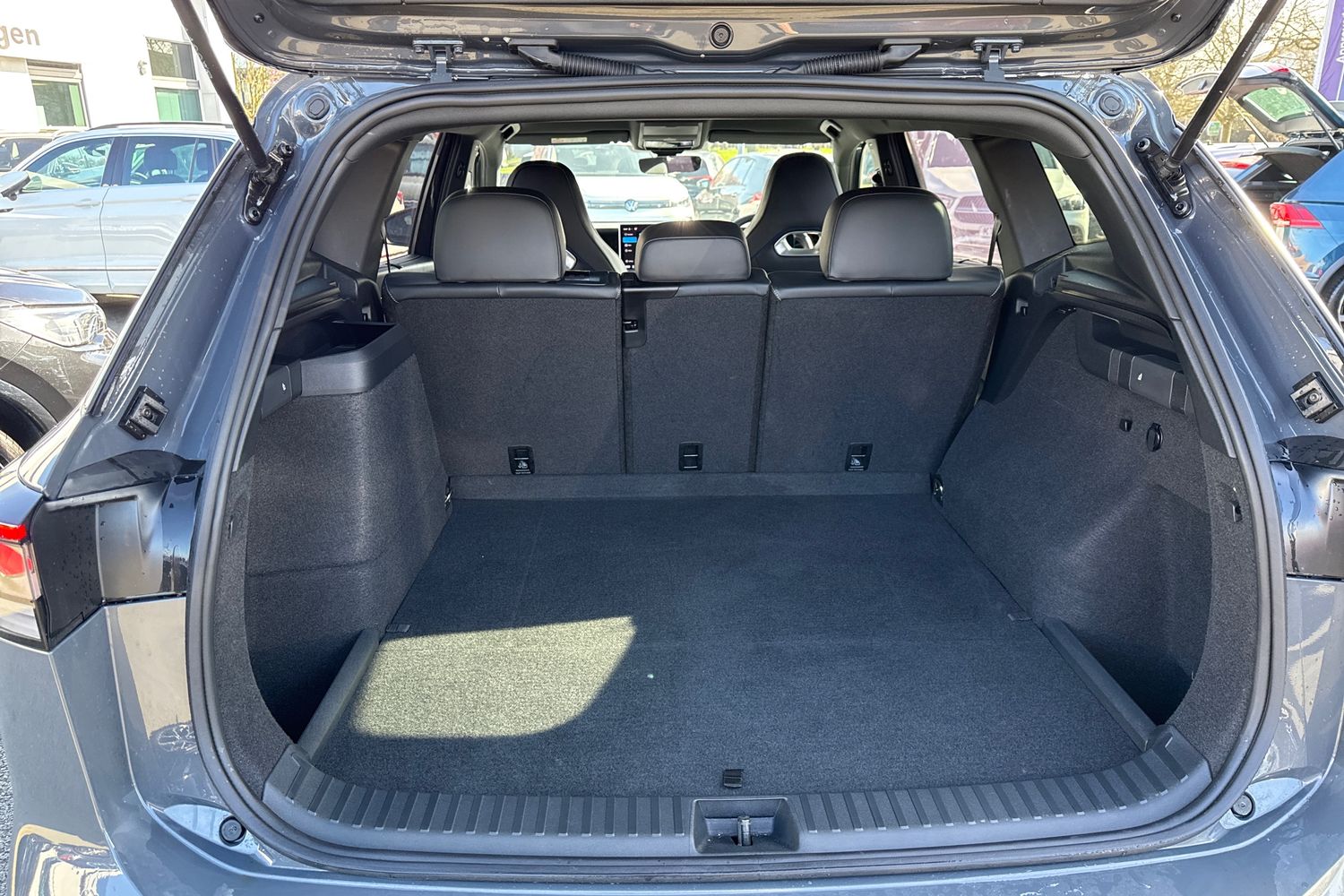 Used Volkswagen Touran 2025 for sale - 77742181: Photo 6