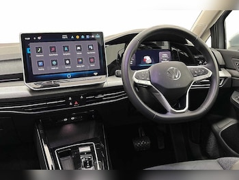 Used Volkswagen Golf 2025 for sale - 79537444: Photo