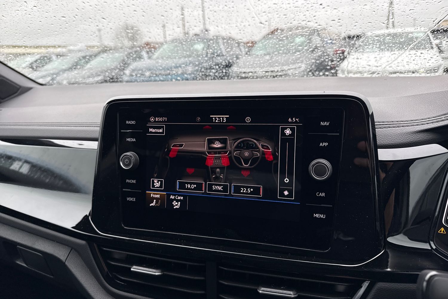 Used Volkswagen T-Roc 2025 for sale - 76896144: Photo 21