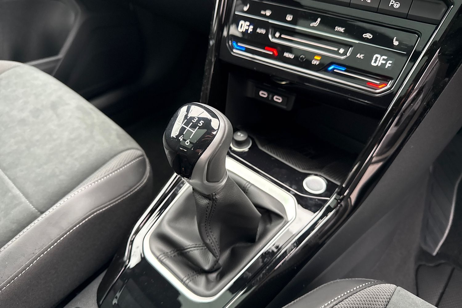 Used Volkswagen T-Roc 2025 for sale - 76896144: Photo 22