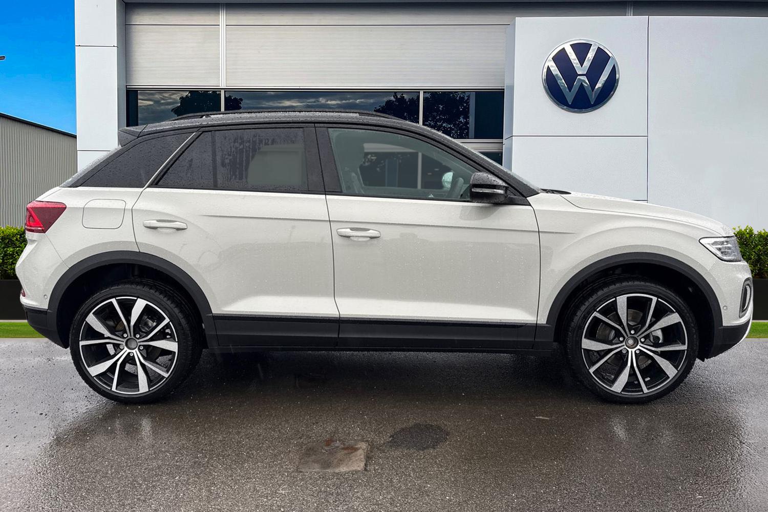 Used Volkswagen T-Roc 2025 for sale - 76896144: Photo 3