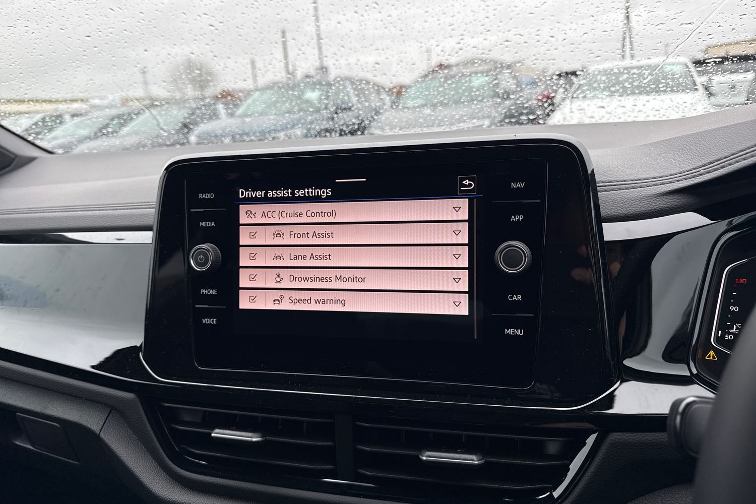 Used Volkswagen T-Roc 2025 for sale - 76896144: Photo 50