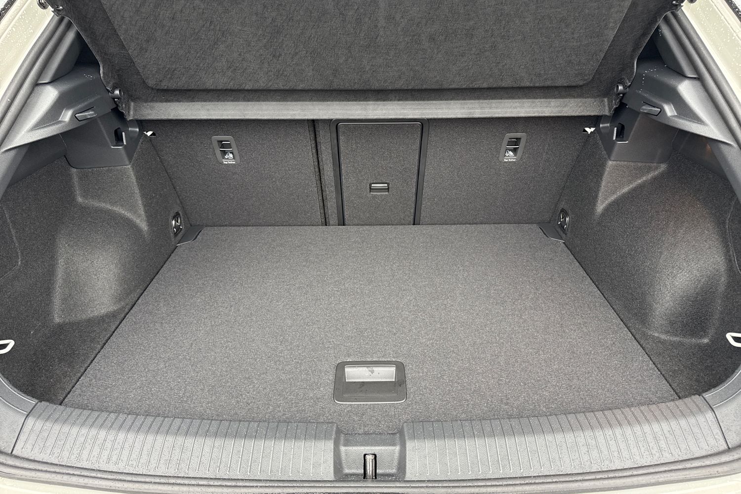 Used Volkswagen T-Roc 2025 for sale - 76896144: Photo 6