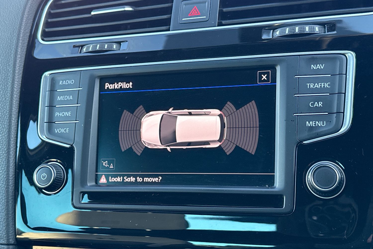 Used Volkswagen Golf 2017 for sale - 77135289: Photo 29