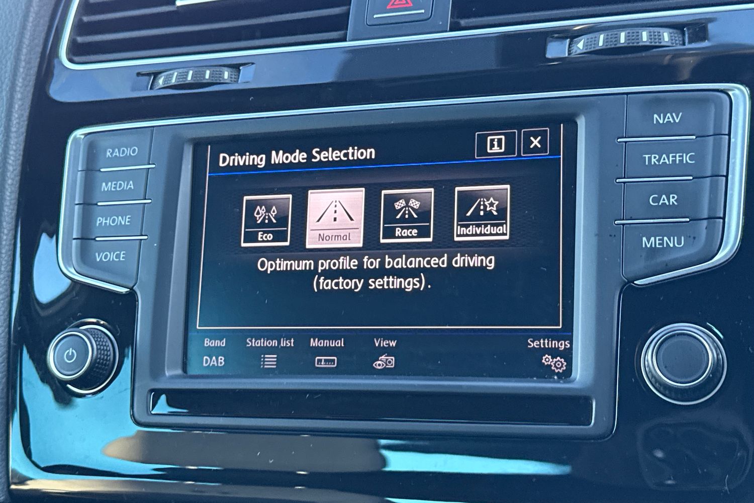 Used Volkswagen Golf 2017 for sale - 77135289: Photo 30