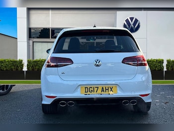 Used Volkswagen Golf 2017 for sale - 77135289: Photo