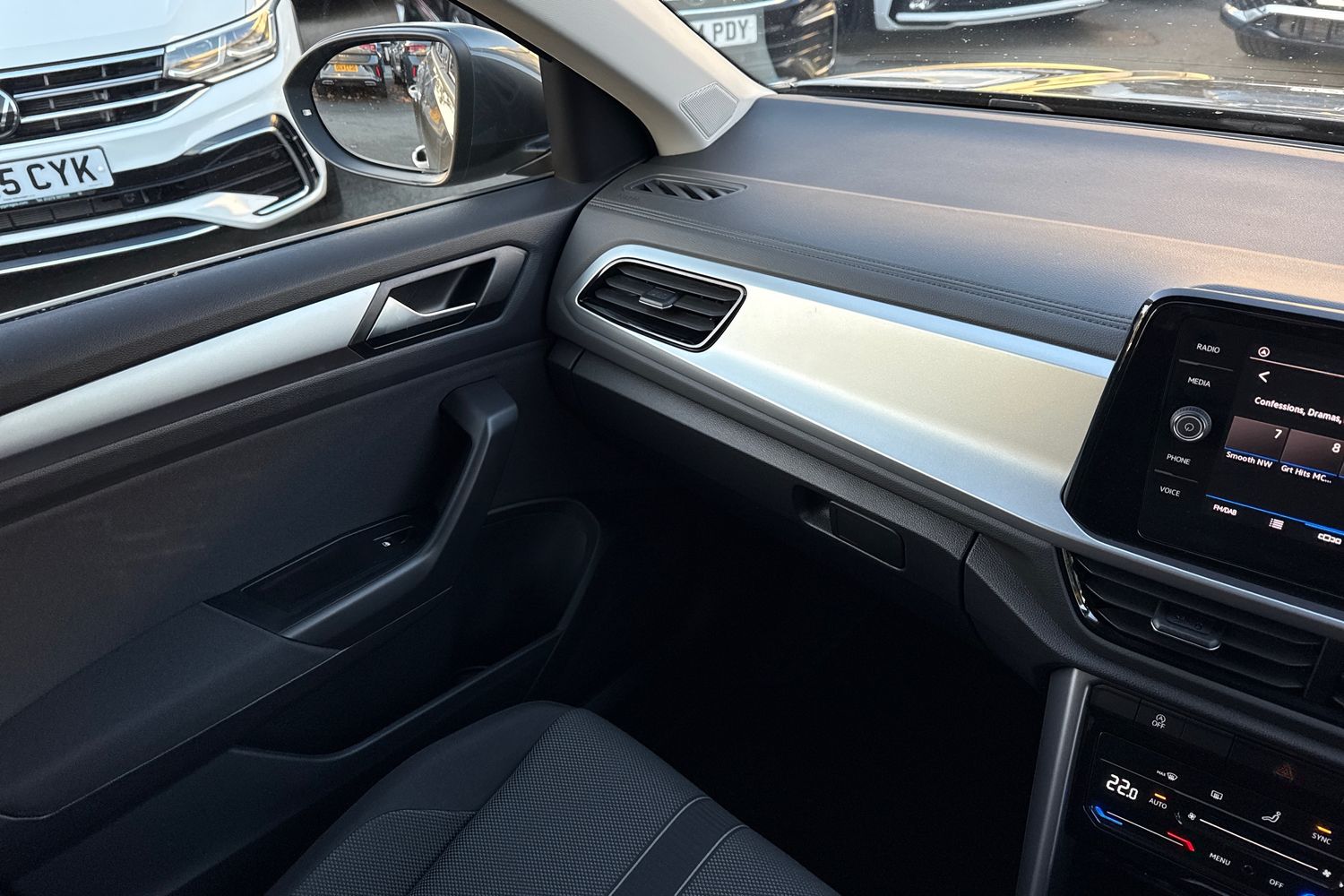 Used Volkswagen T-Roc 2025 for sale - 76411758: Photo 20