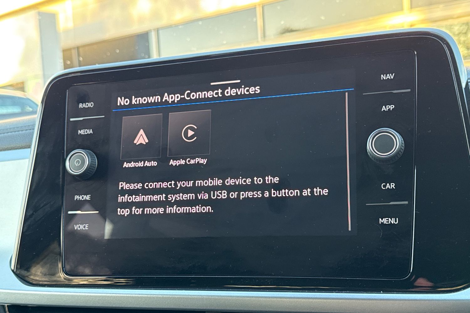 Used Volkswagen T-Roc 2025 for sale - 76411758: Photo 28