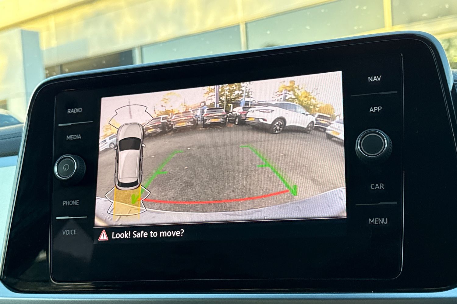 Used Volkswagen T-Roc 2025 for sale - 76411758: Photo 31