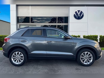 Used Volkswagen T-Roc 2025 for sale - 76411758: Photo