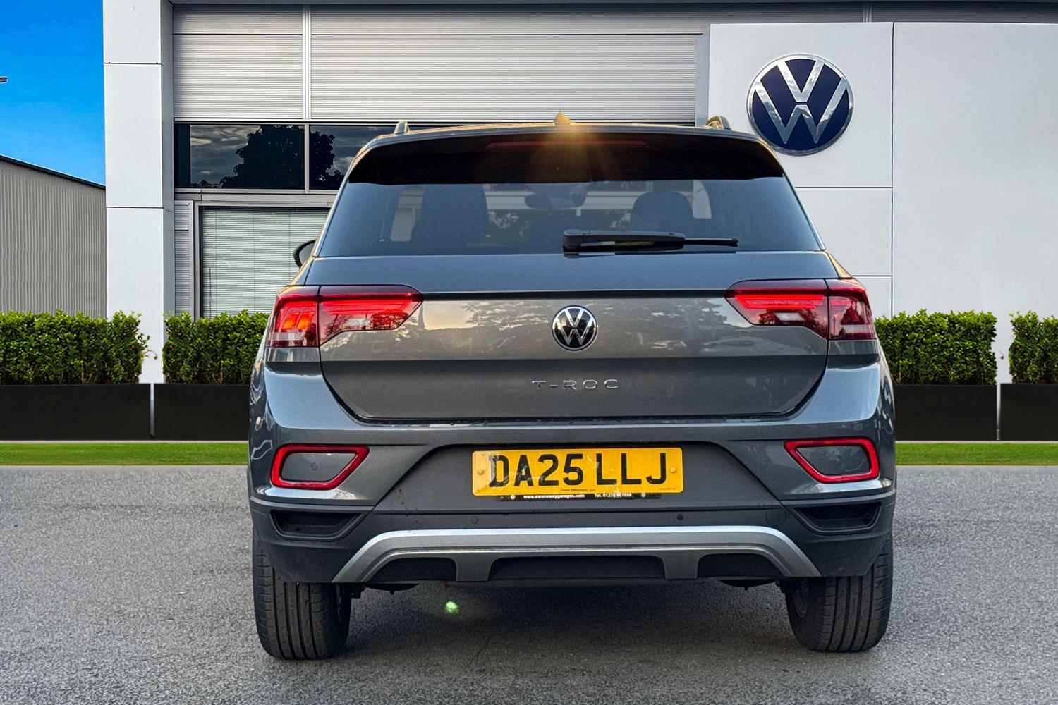 Used Volkswagen T-Roc 2025 for sale - 76411758: Photo 4