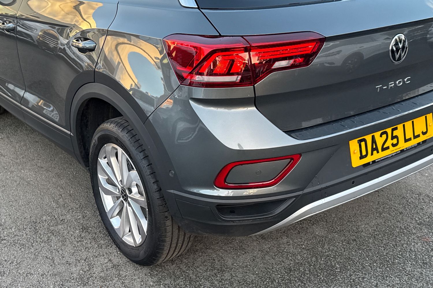 Used Volkswagen T-Roc 2025 for sale - 76411758: Photo 8