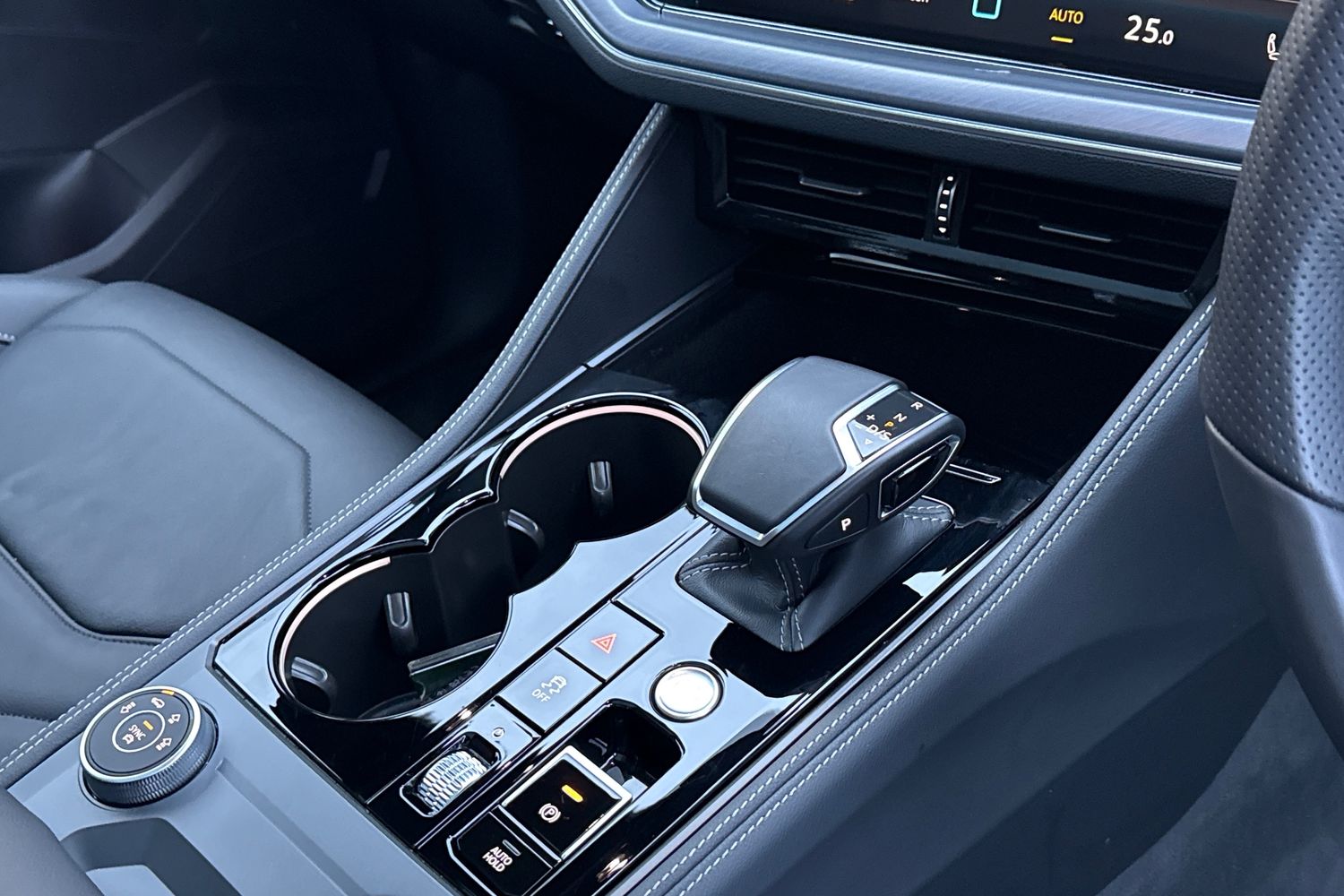 Used Volkswagen Touareg 2025 for sale - 77179222: Photo 23