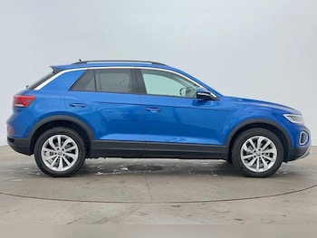 Used Volkswagen T-Roc 2025 for sale - 79217409: Photo