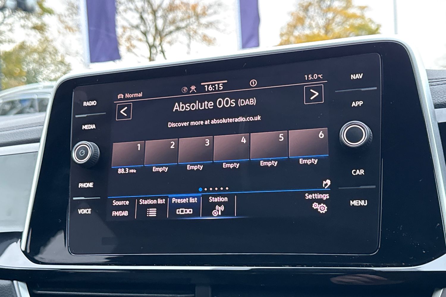 Used Volkswagen T-Roc 2025 for sale - 76469323: Photo 28