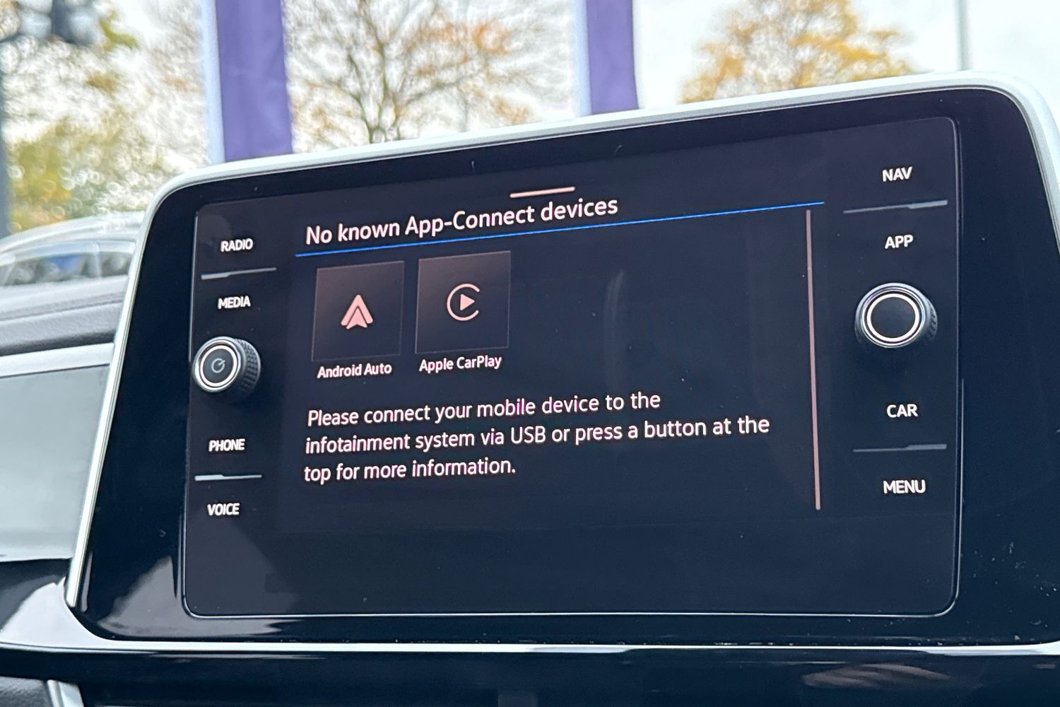 Used Volkswagen T-Roc 2025 for sale - 76469323: Photo 29