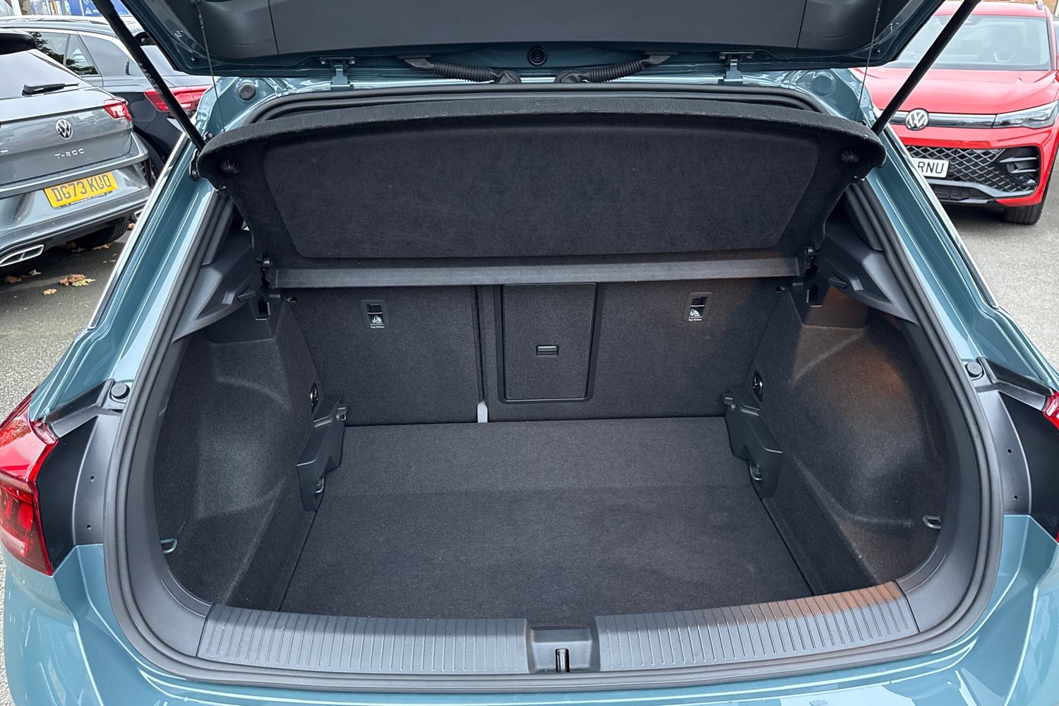 Used Volkswagen T-Roc 2025 for sale - 76469323: Photo 7