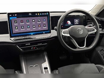 Used Volkswagen Passat 2025 for sale - 78421913: Photo