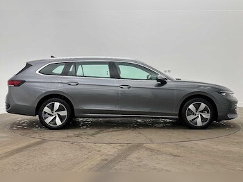 Used Volkswagen Passat 2025 for sale - 78421913: Photo