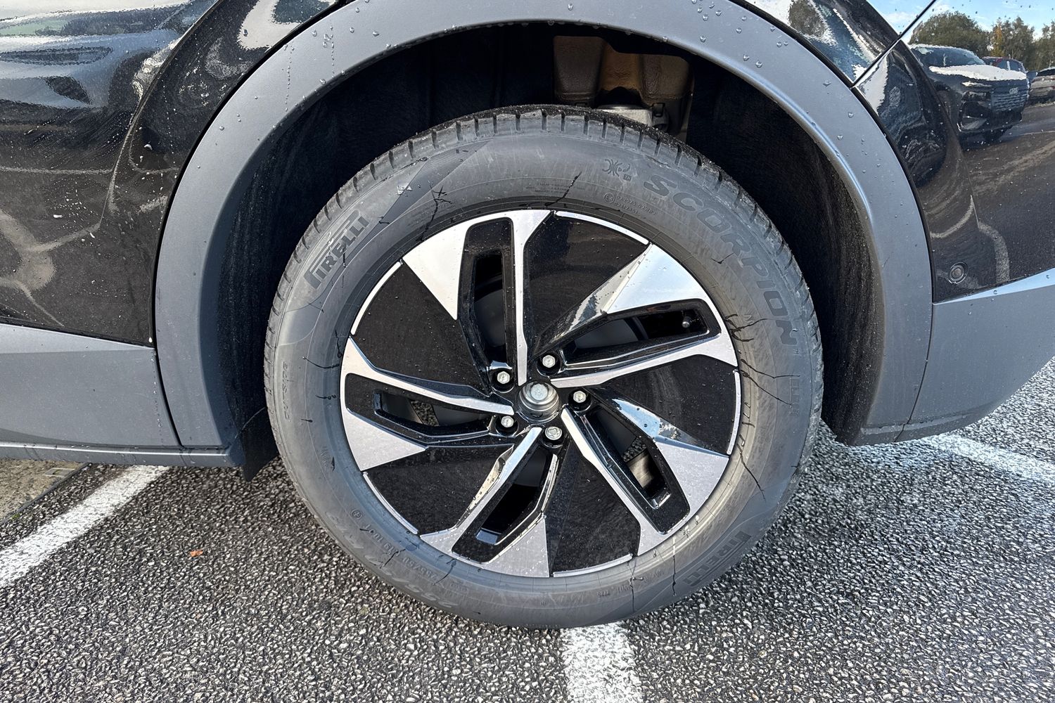 Used Volkswagen ID.4 2025 for sale - 76385411: Photo 10