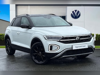 Used Volkswagen T-Roc 2022 for sale - 78876052: Photo