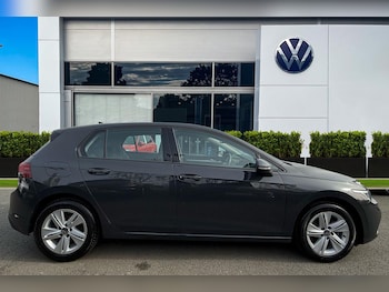 Used Volkswagen Golf 2024 for sale - 77963422: Photo