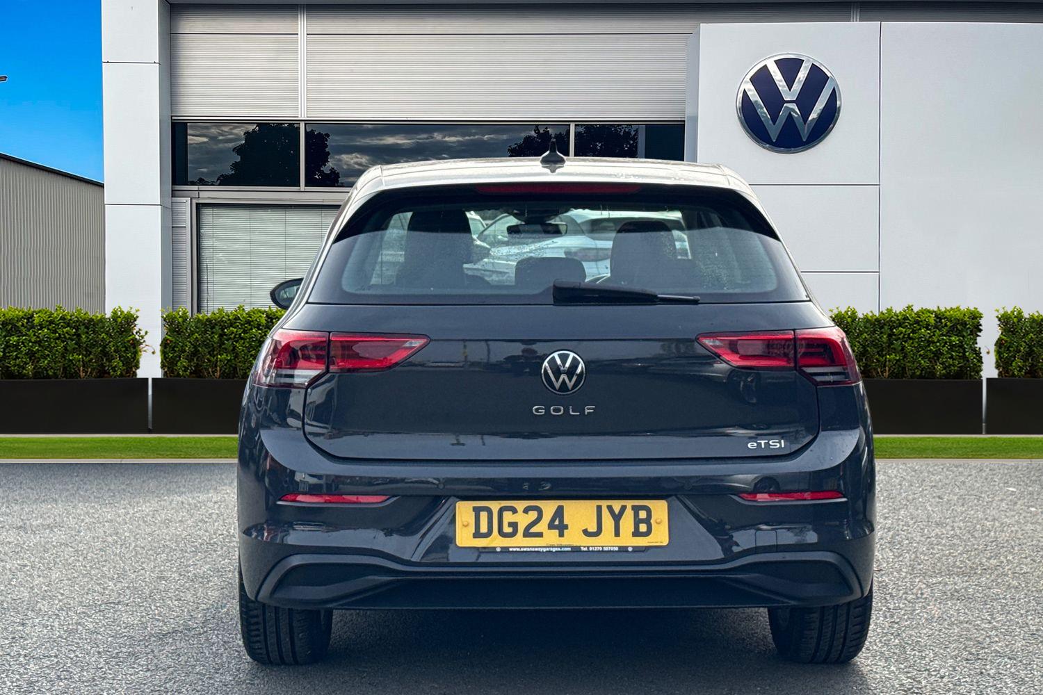 Used Volkswagen Golf 2024 for sale - 77963422: Photo 4