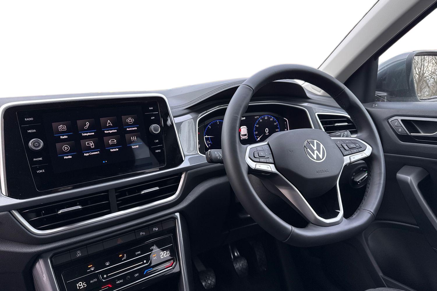 Used Volkswagen T-Roc 2025 for sale - 76805250: Photo 17