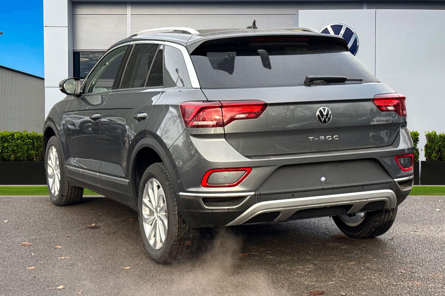 Used Volkswagen T-Roc 2025 for sale - 76805250: Photo 2