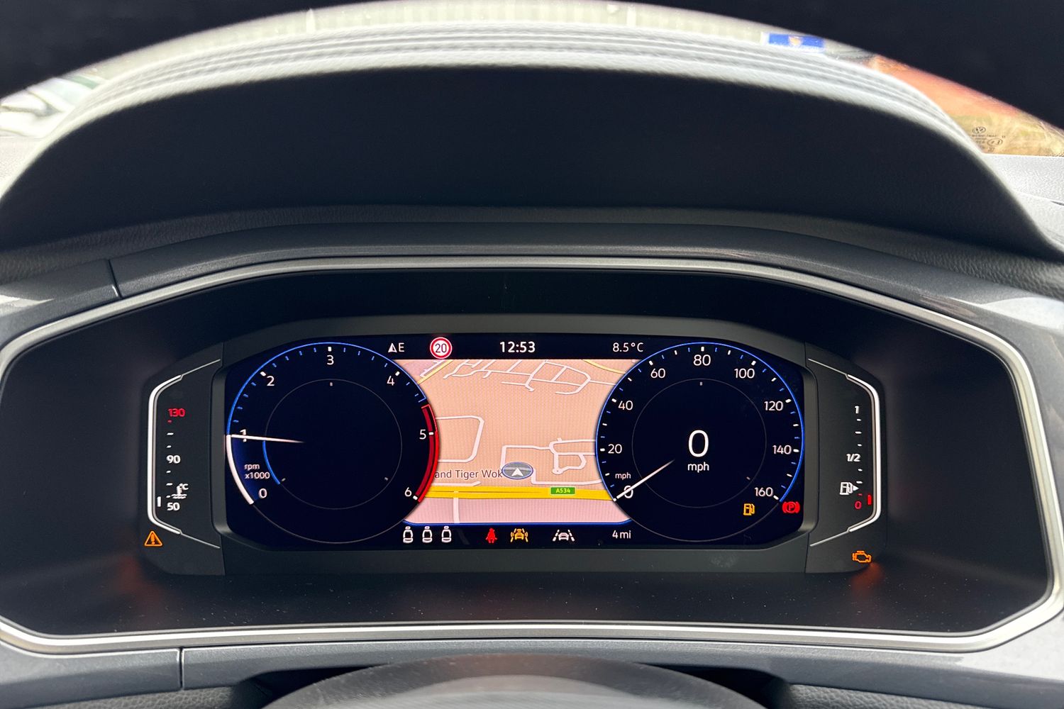 Used Volkswagen T-Roc 2025 for sale - 76805250: Photo 33