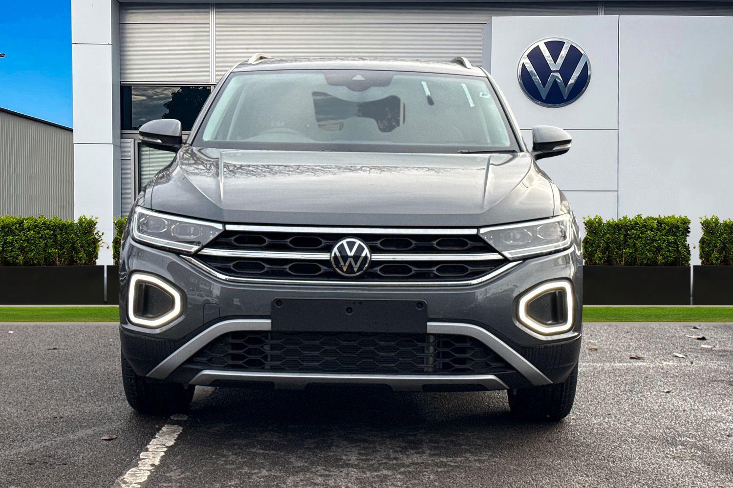 Used Volkswagen T-Roc 2025 for sale - 76805250: Photo 5