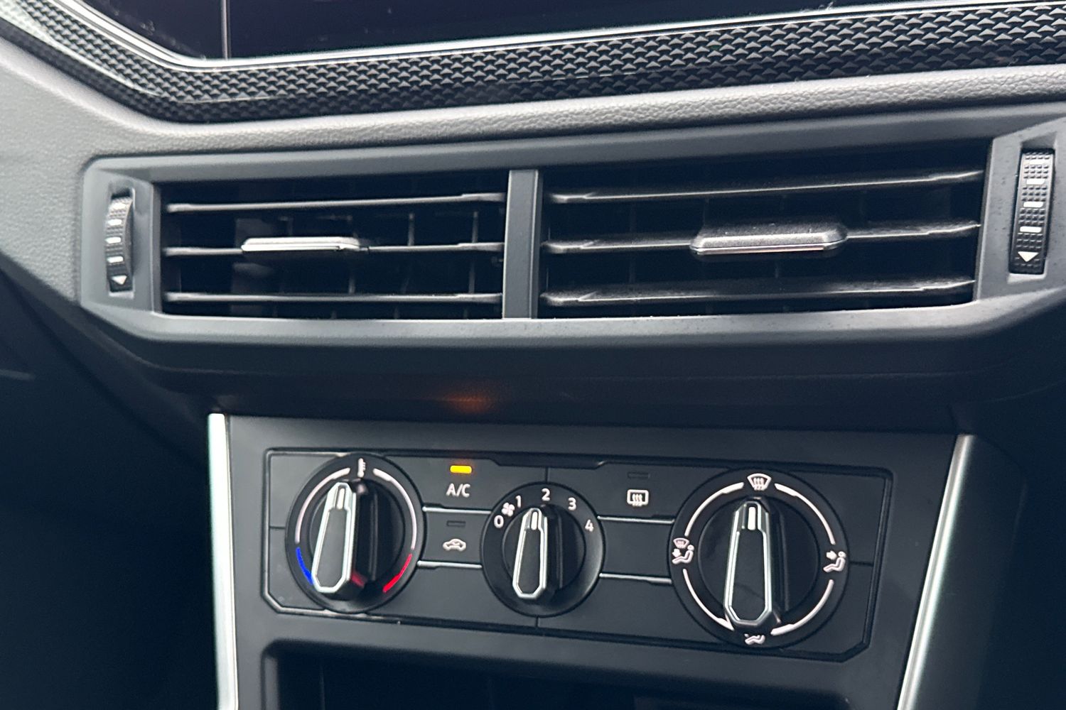 Used Volkswagen Polo 2024 for sale - 77649217: Photo 22