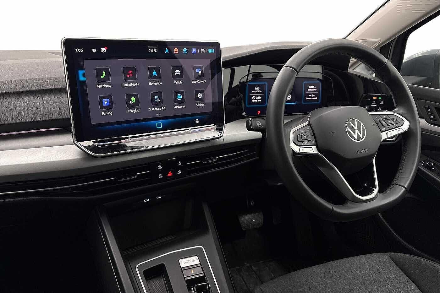 Used Volkswagen Golf 2025 for sale - 77951777: Photo 2