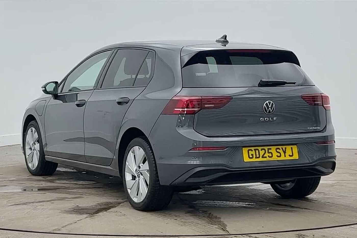 Used Volkswagen Golf 2025 for sale - 77951777: Photo 3