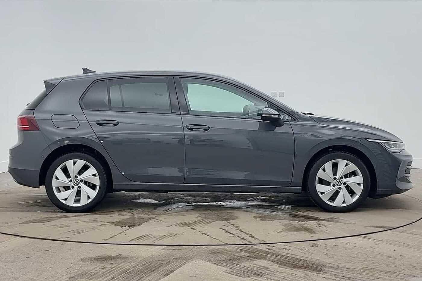 Used Volkswagen Golf 2025 for sale - 77951777: Photo 4