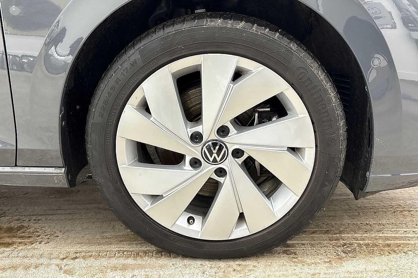 Used Volkswagen Golf 2025 for sale - 77951777: Photo 5