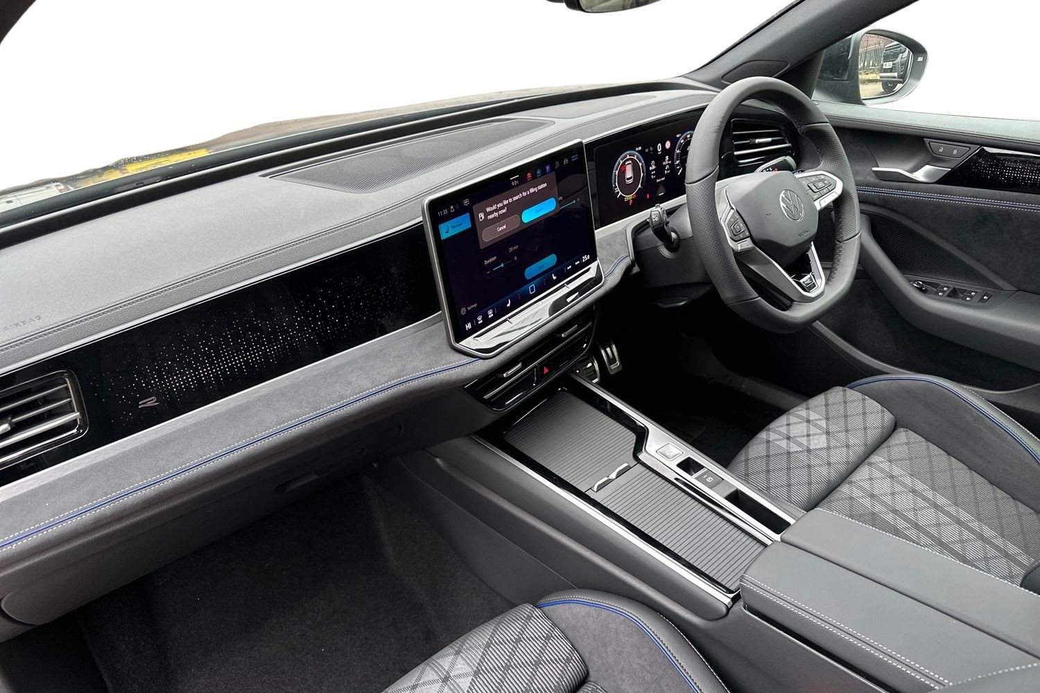 Used Volkswagen Passat 2025 for sale - 76421399: Photo 14